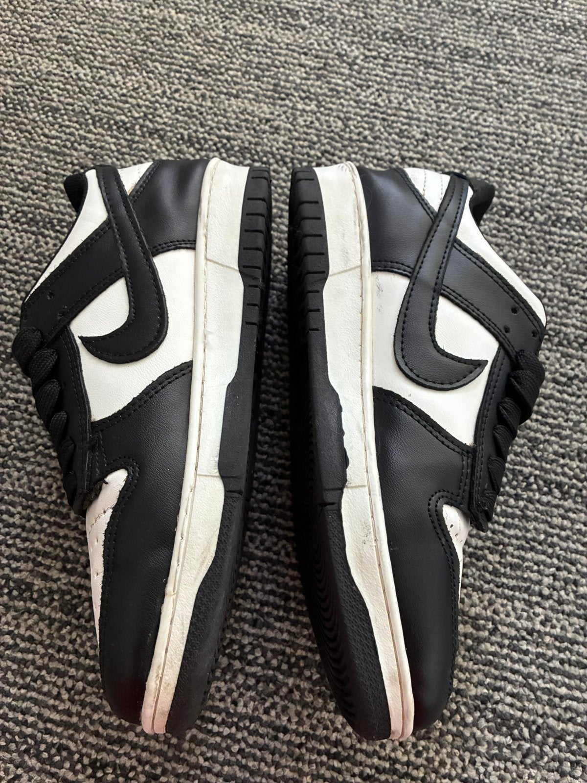 Nike Dunk Low Zwart/Wit, Ophalen of Verzenden, Zo goed als nieuw, Zwart, Sneakers of Gympen