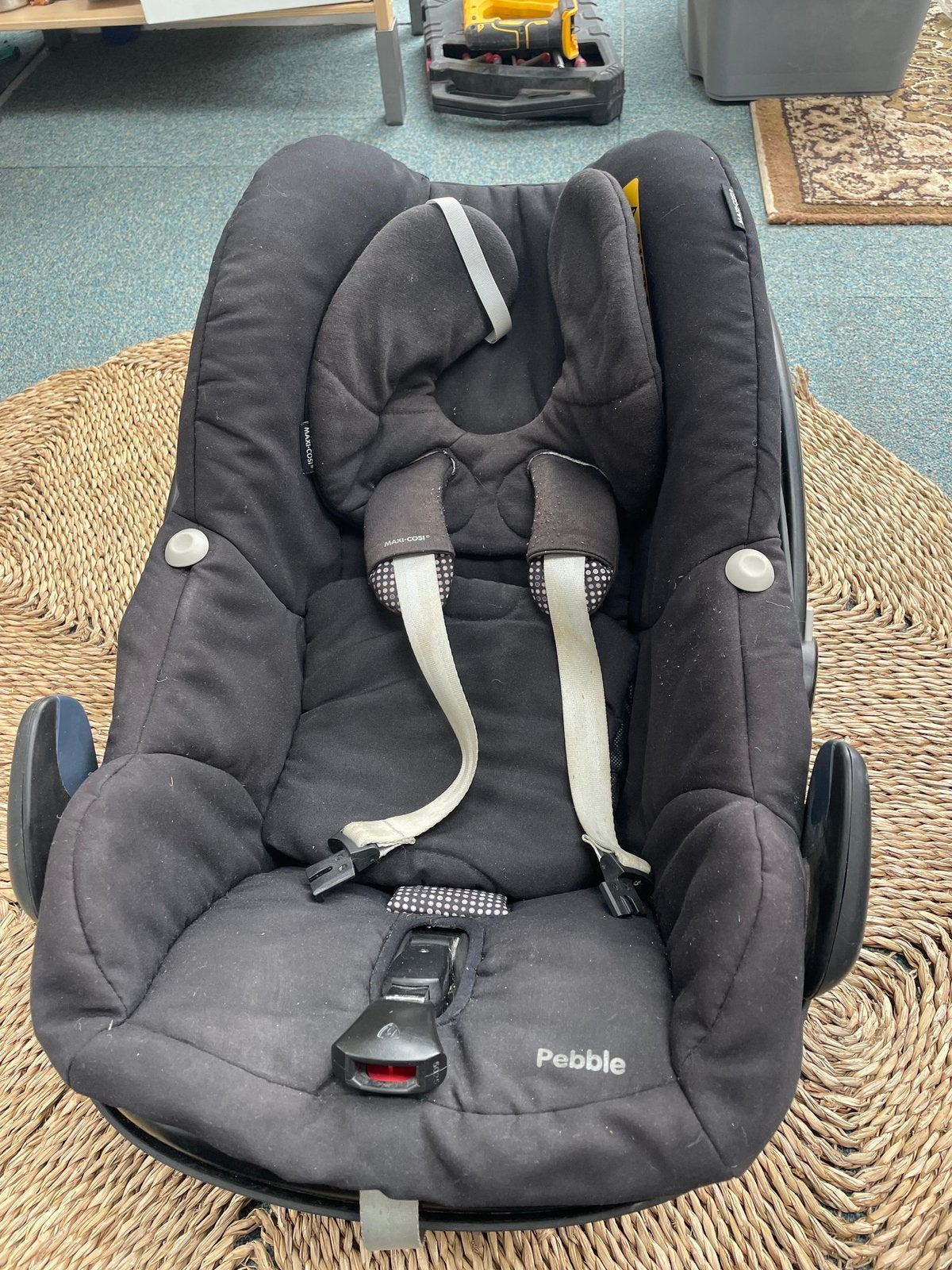 Maxi-Cosi Pebble + AeroMoov Inleg + EasyBase 2 + FamilyFix, Kinderen en Baby's, Autostoeltjes, Ophalen, Gebruikt, Isofix, 0 t/m 13 kg