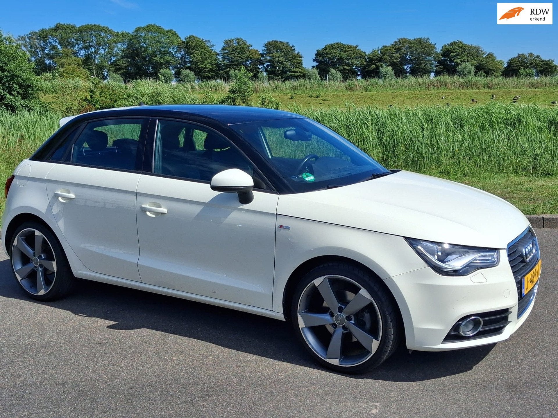 Audi A1 Sportback 1.4 TFSI Ambition Pro Line AUTOMAAT/ AIRCO, Euro 5, Zwart, 4 cilinders, 4 stoelen