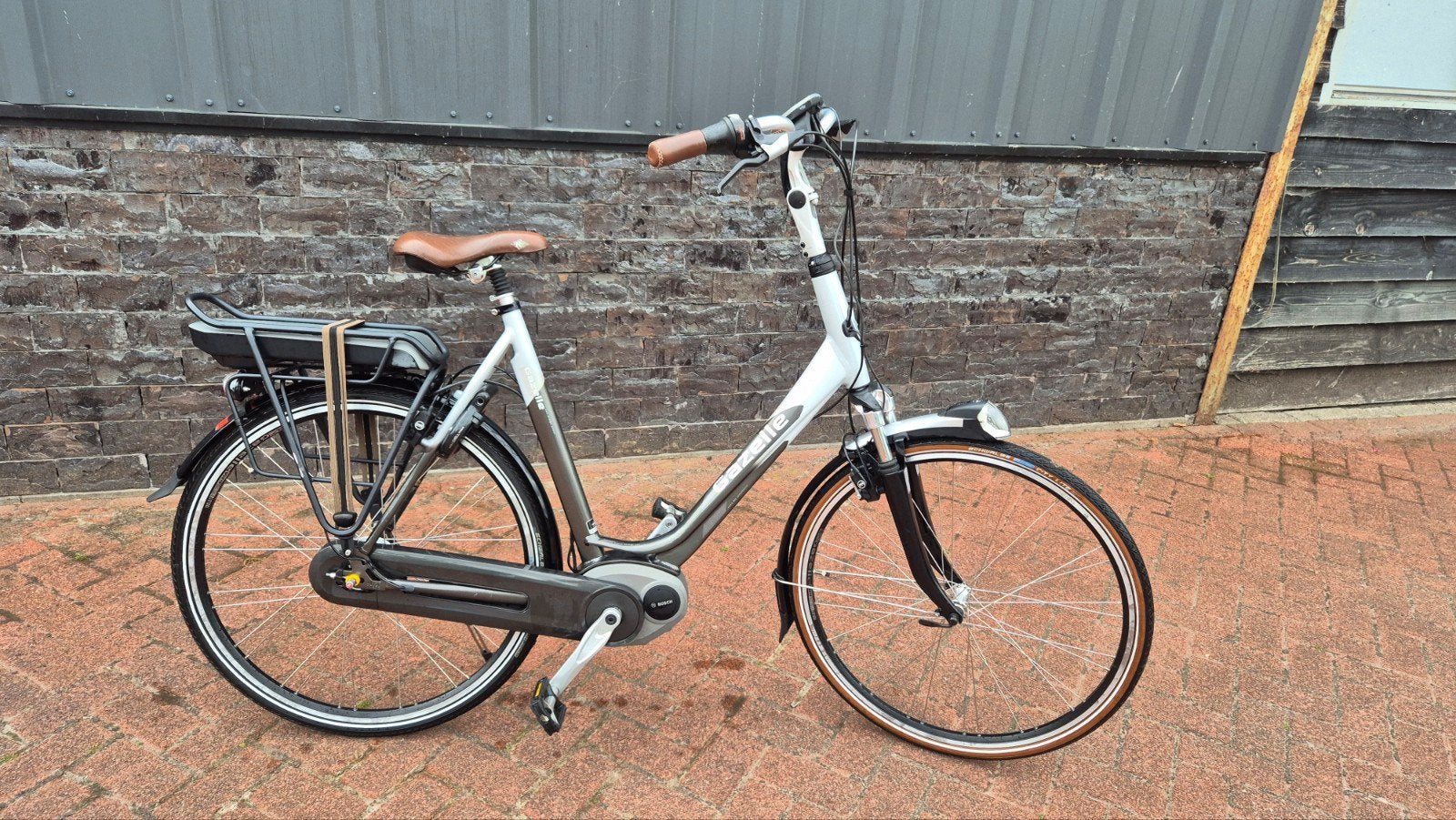 Gazelle Orange C7 HMB E-bike (2017/2018) - Bosch Active Line, Fietsen en Brommers, Ophalen