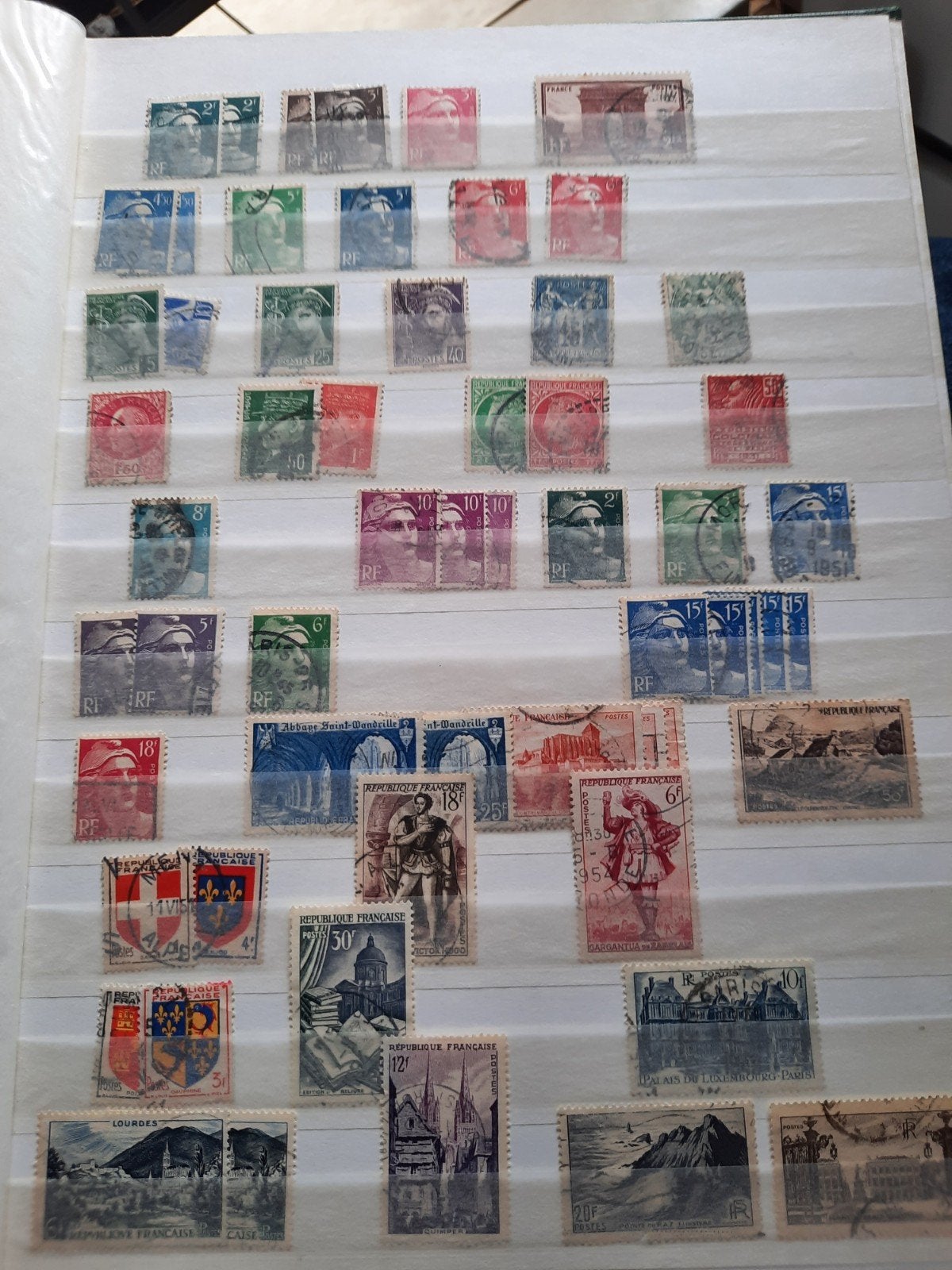 Frans Andorra Franse postzegels in album, Verzenden