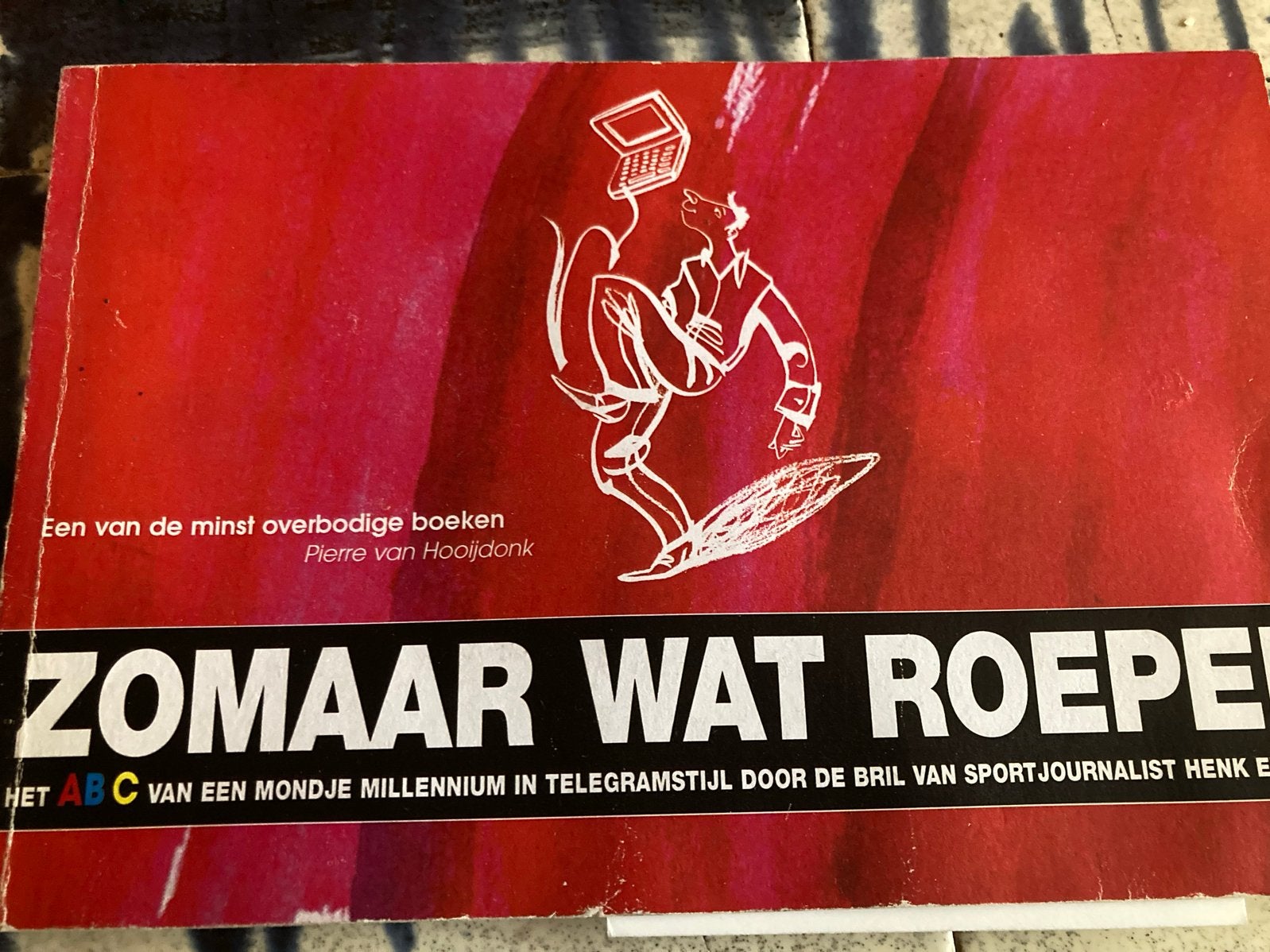 Zomaar wat roepen - Gesigneerd door Dick Advocaat, Boeken, Sportboeken, Ophalen of Verzenden, Gelezen, Overige sporten