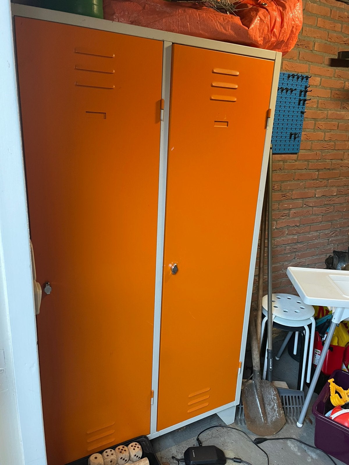 Locker kast, Ophalen, Gebruikt