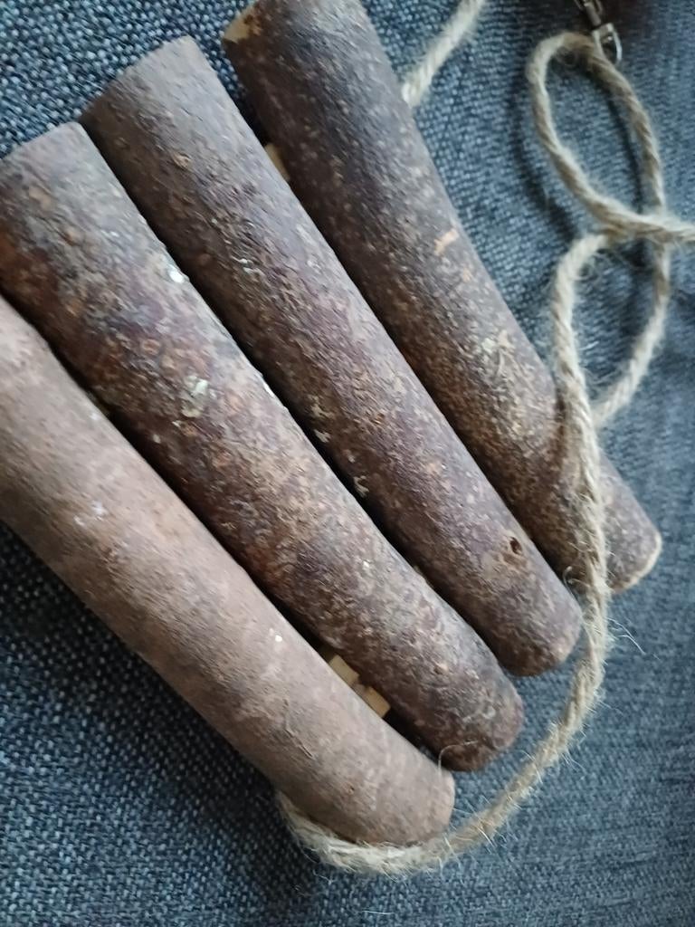 Hang schommel hout voor vogels, Ophalen