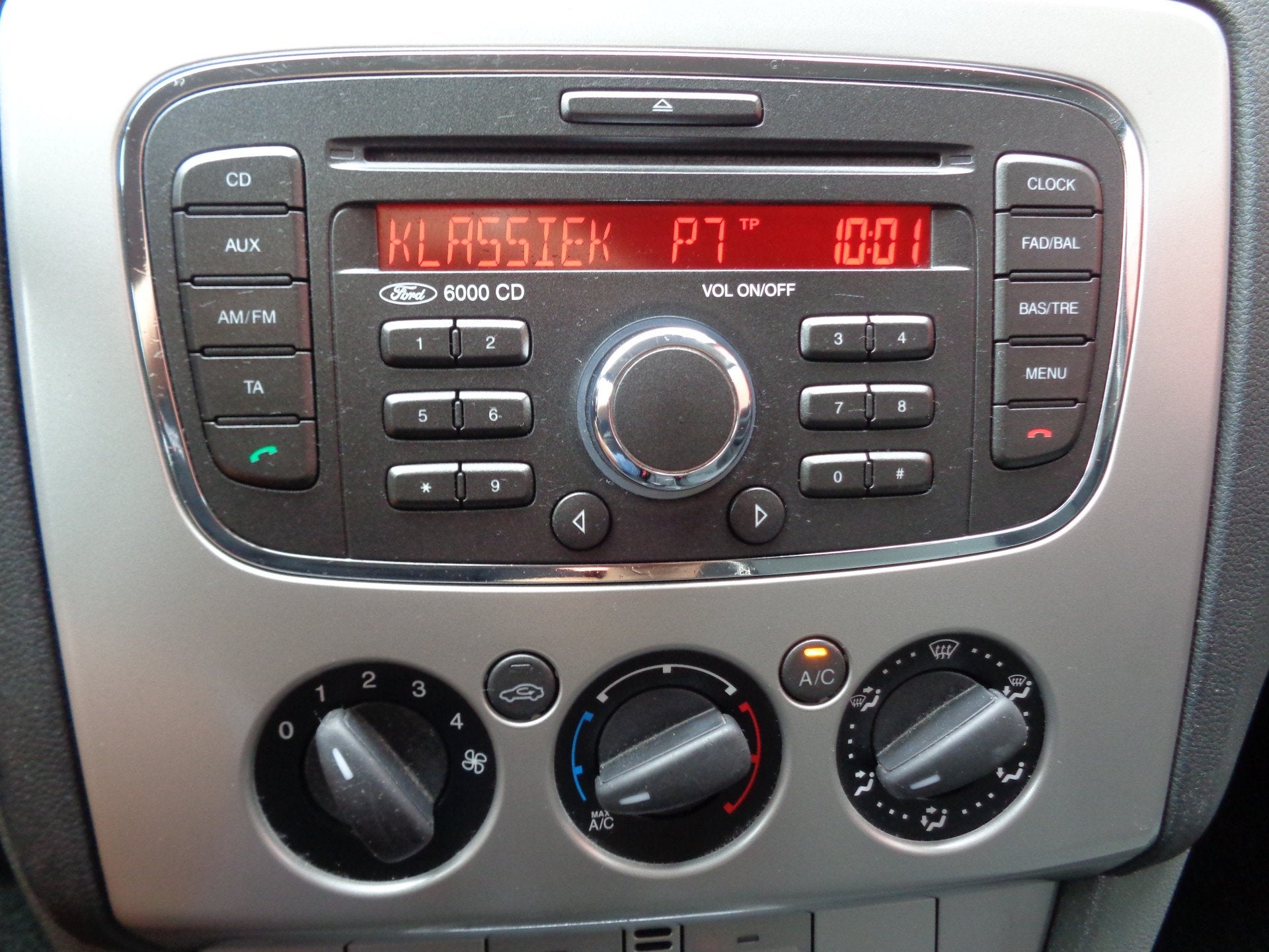 Ford FOCUS Wagon 1.6 Comfort 101PK Airco Cruise LMV Trekhaak, Auto's, Gebruikt, 635 kg, Origineel Nederlands, Handgeschakeld