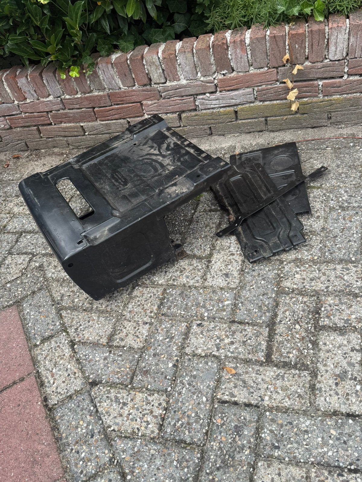 Onder bank bijrijders kant vito w447 2018, Auto-onderdelen, Interieur en Bekleding, Ophalen