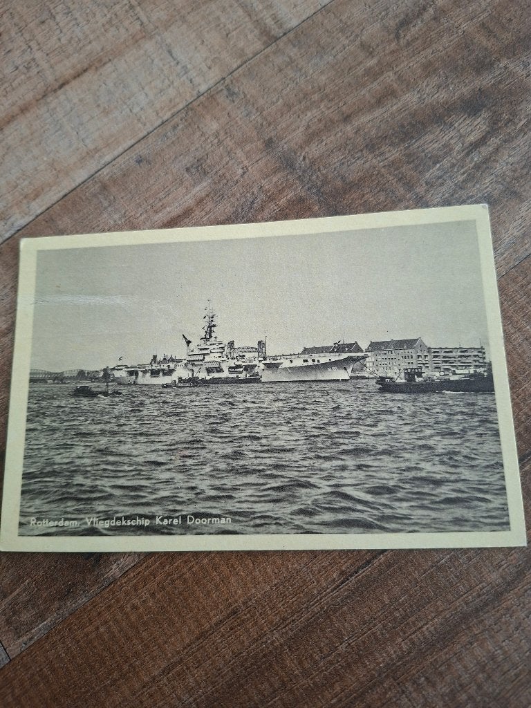 Marine vliegdekschip, Ophalen of Verzenden, Zuid-Holland