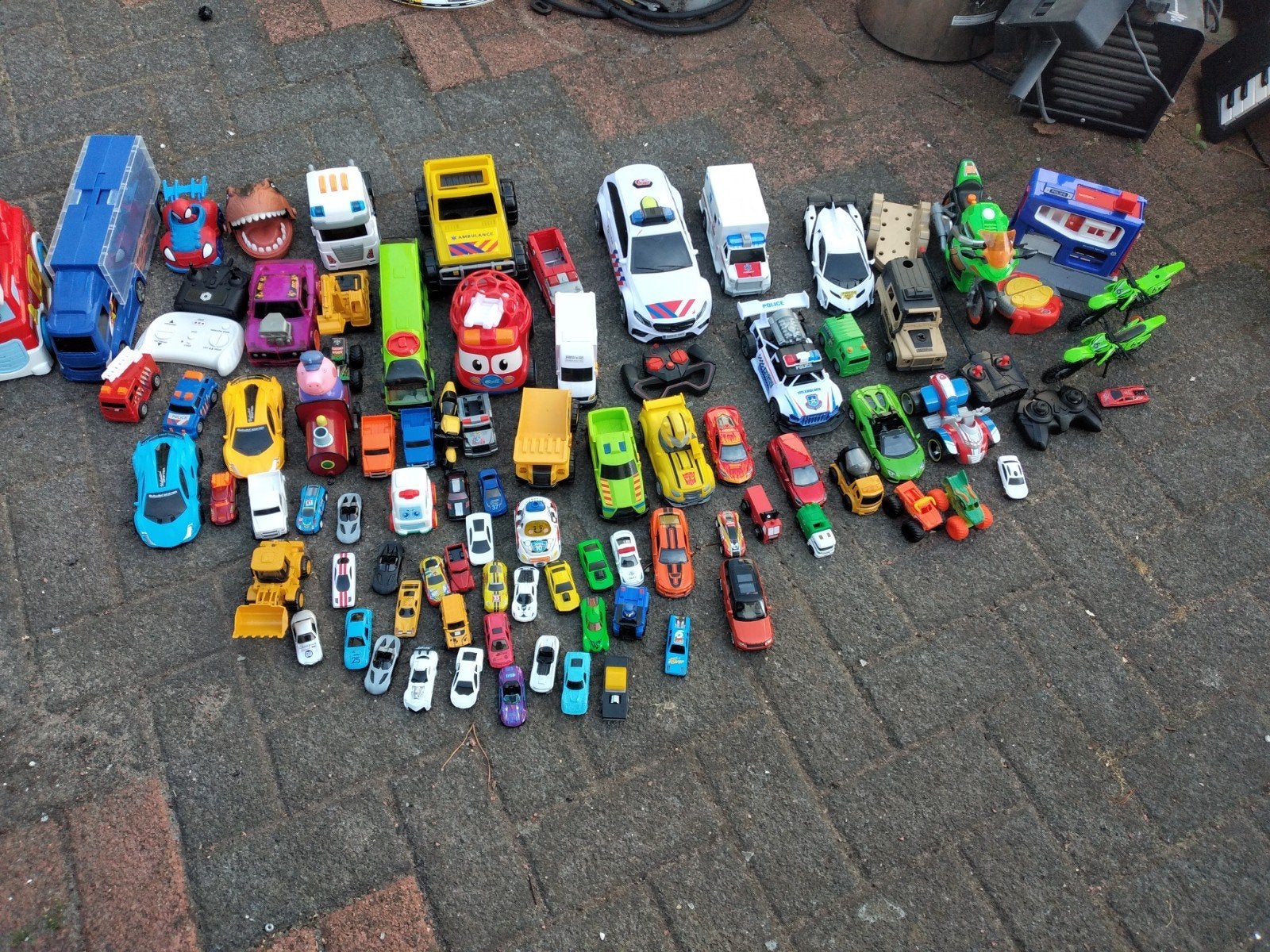 Grote collectie speelgoedauto's en voertuigen, Kinderen en Baby's, Ophalen of Verzenden, Gebruikt, Afstandsbediening
