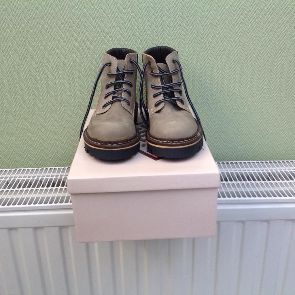 Boots nagelnieuwe bottines Merk "Trinity Boots", Overige kleuren, Verzenden, Trinity Boots, Nieuw