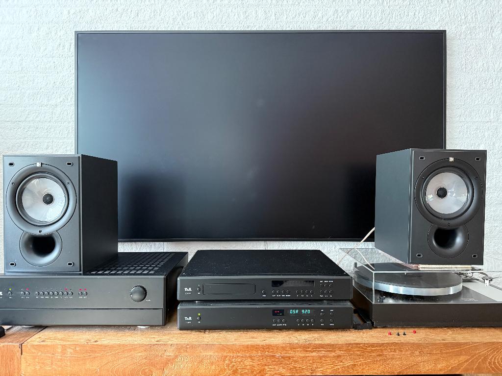 Kef Q15, Gebruikt, 60 tot 120 watt, Front, Rear of Stereo speakers, Ophalen