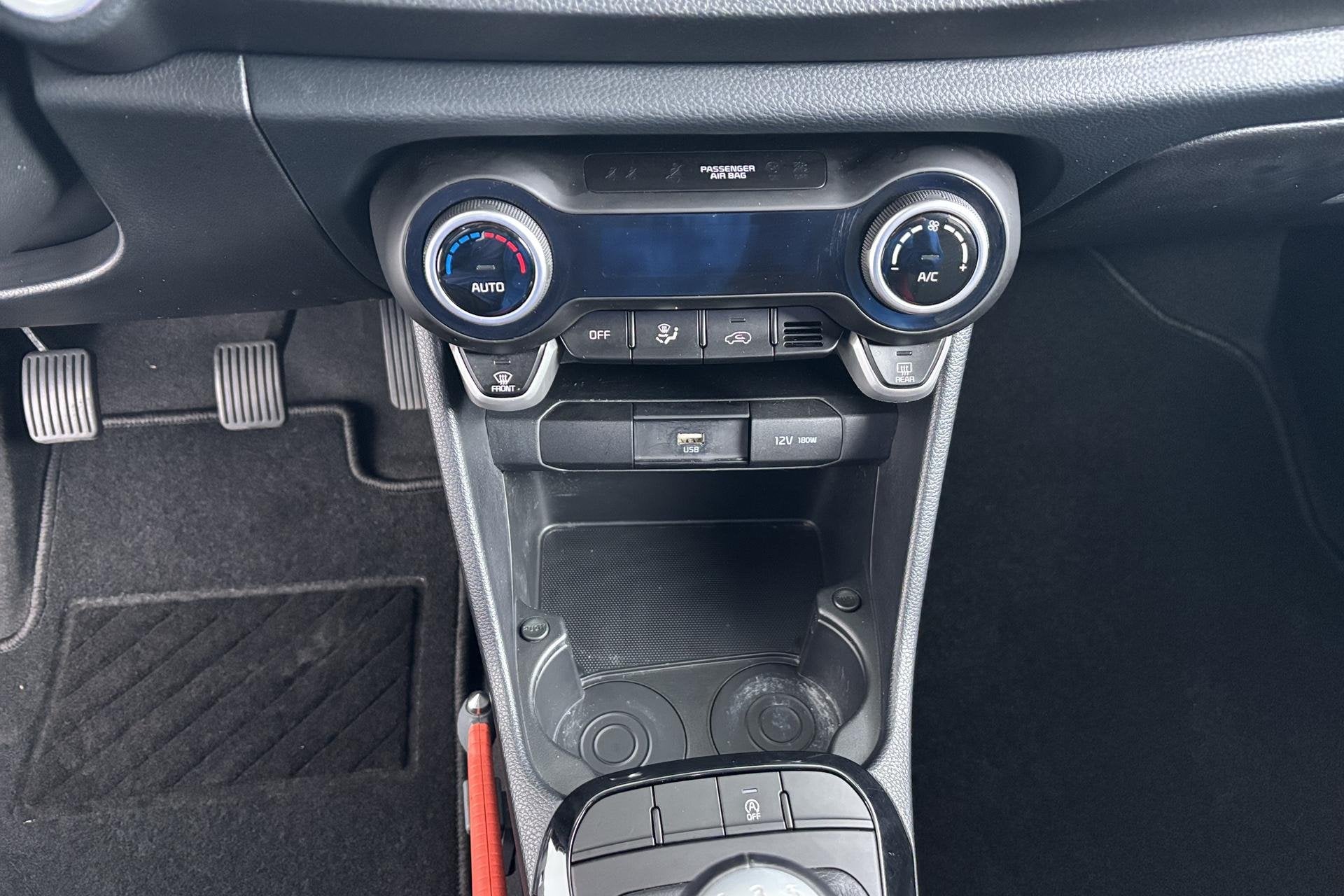 Foto 29 van Kia Picanto 1.0 DPi GT-Line Compacte allrounder met een spor