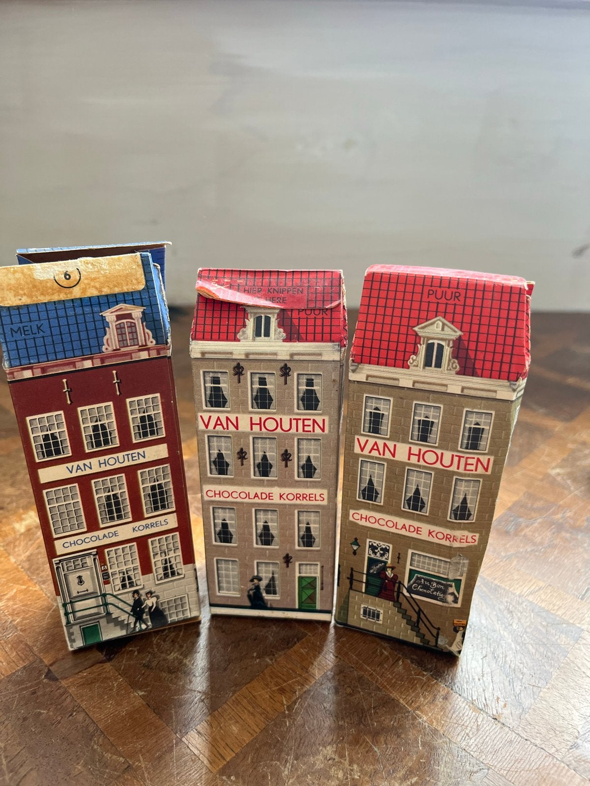 Reclame huisjes van Houten - chocolade verpakkingen, Ophalen of Verzenden, Gebruikt, Verpakking