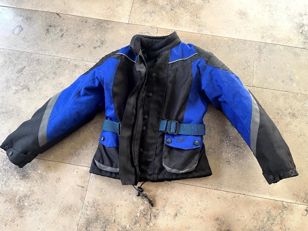 Kinder motorjas zwart/blauw – maat 116 – met protectoren, Motoren, Ophalen of Verzenden, Tweedehands, Kinderen, Jas | textiel