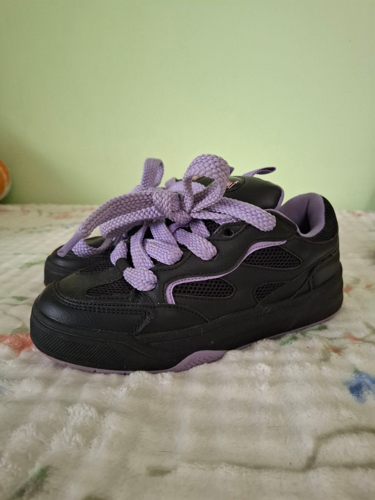Bershka Kuromi Sneakers - Maat 38, Zwart, Sneakers of Gympen, Gedragen, Bershka