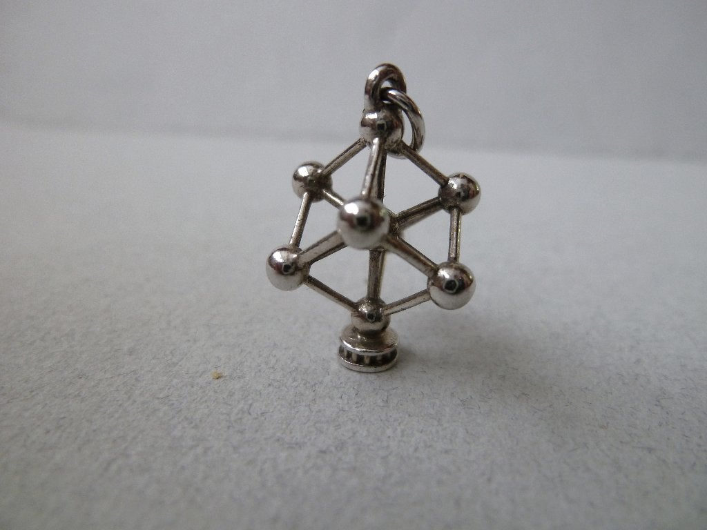 Oude bedel zilver Atomium Brussel wereldtentoonstelling, Verzenden, Zilver, Hanger