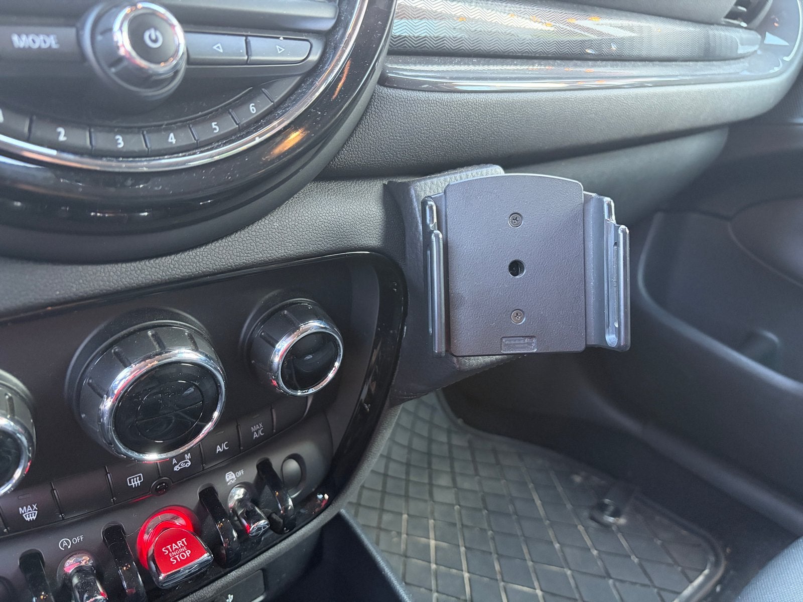 Brodit houder voor Mini Clubman - Verstelbaar, Ophalen of Verzenden, Gebruikt, Auto