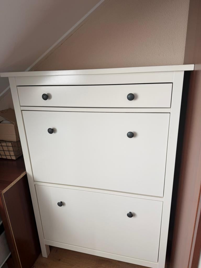 Hemnes schoenenkast(en), Ophalen, Zo goed als nieuw