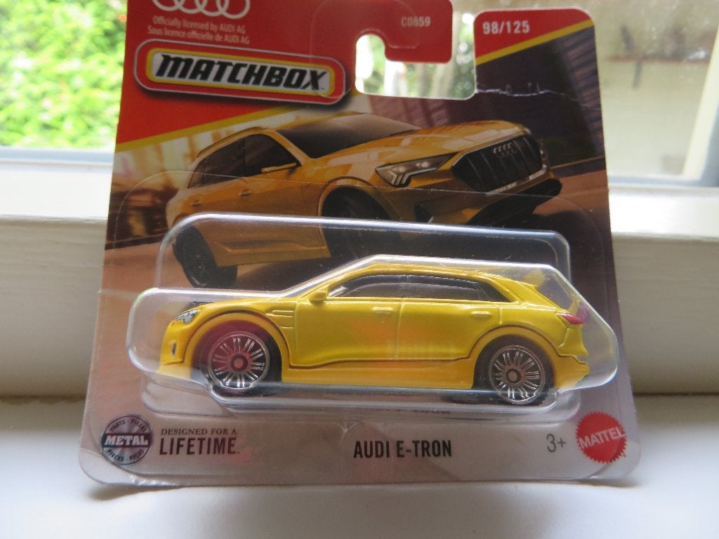 Matchbox Audi E-TRON Geel , Ophalen of Verzenden, Nieuw, Auto