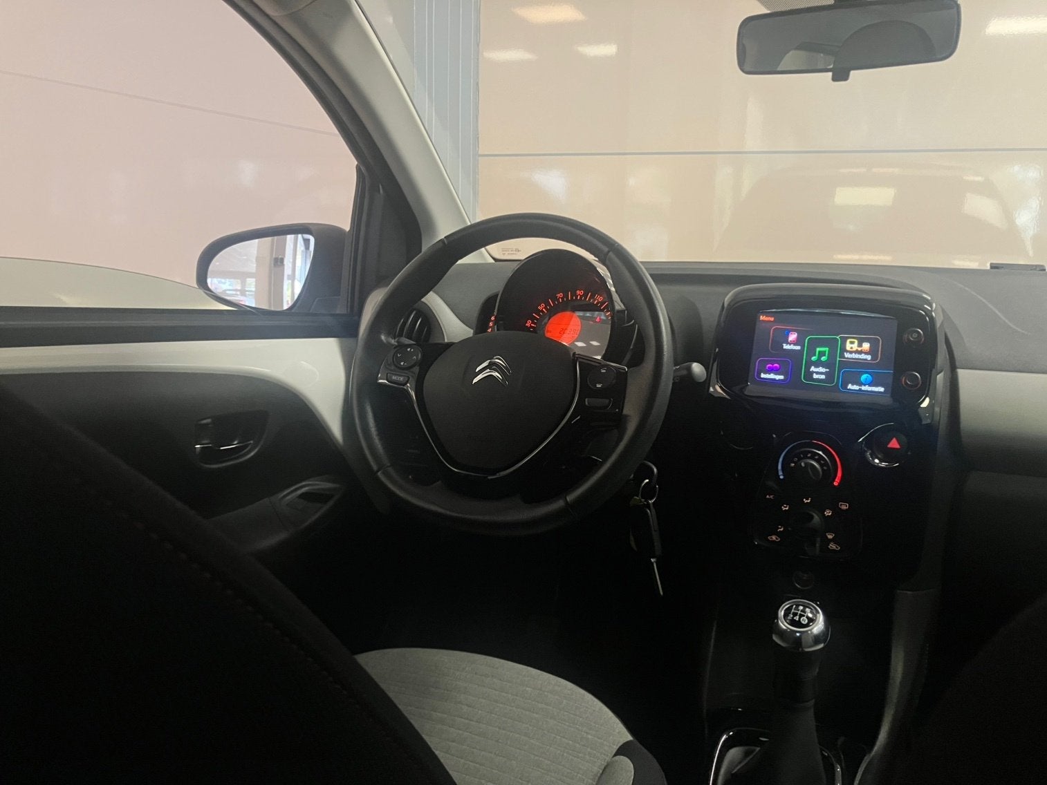 Citroen C1 Airscape Shine 1.2 PureTech | Camera | Vouwdak |, Voorwielaandrijving, Stof, Gebruikt, 1199 cc