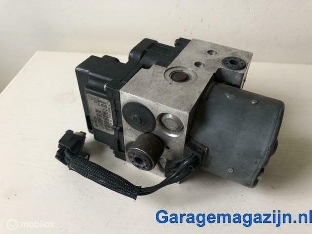 ABS pomp bosch 9630532980 Peugeot 406 (8B) sedan 2000, Gebruikt, Ophalen of Verzenden, Peugeot
