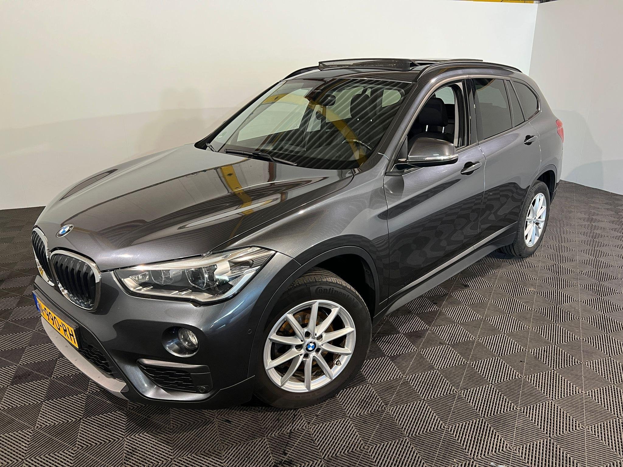 BMW X1 sDrive18d High Executive, Auto's, BMW, 4 cilinders, 150 pk, 1405 kg, SUV of Terreinwagen