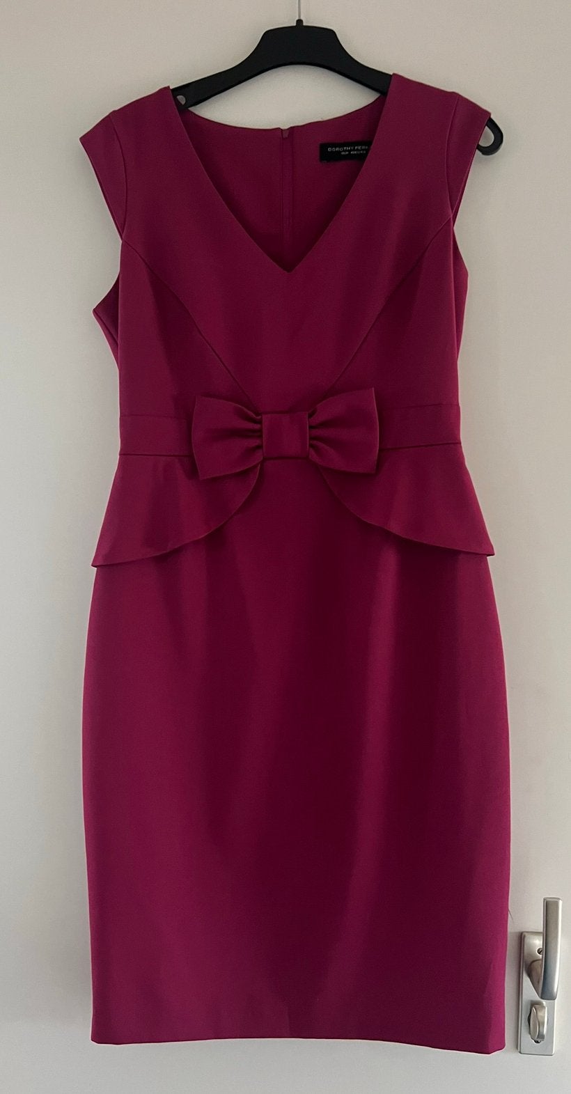 mooie donker roze jurk maat 40 met rits, Kleding | Dames, Jurken, Maat 38/40 (M), Ophalen of Verzenden, Zo goed als nieuw, Knielengte