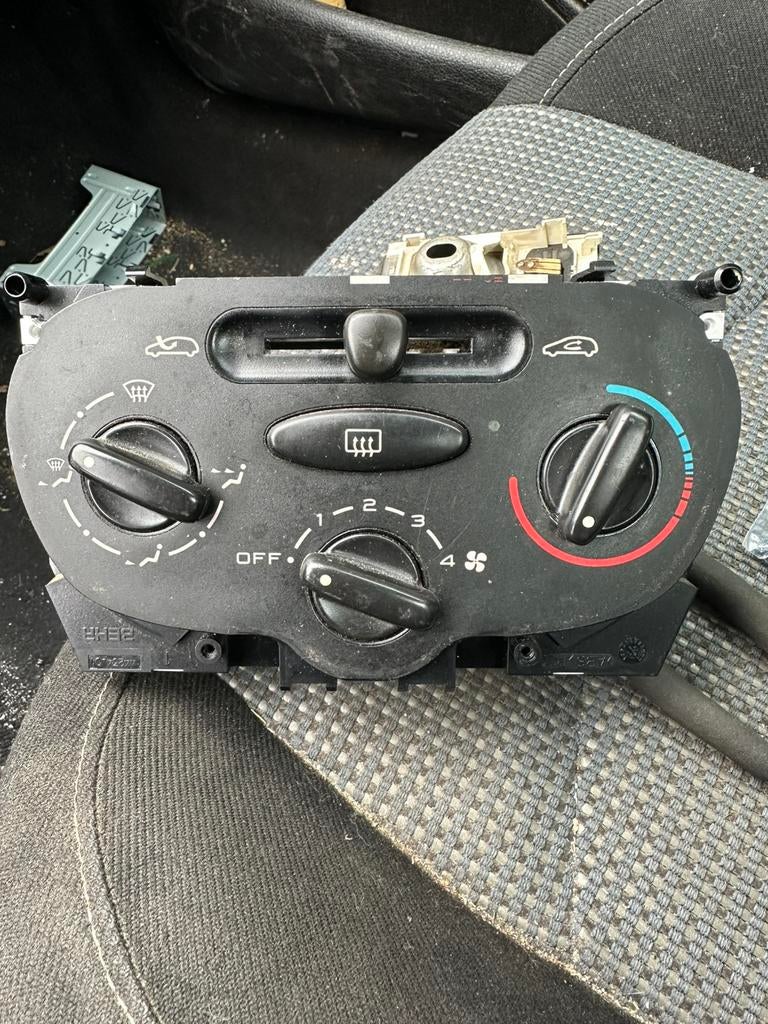 Kachel bediening peugeot 206 modellen, Auto-onderdelen, Verzenden, Peugeot