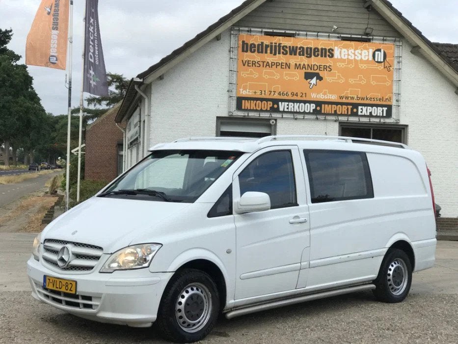 Mercedes-Benz Vito 110 CDI Dubbel Cabine Airco (bj 2011), Auto's, Zwart, 2000 kg, 4 stoelen, Wit