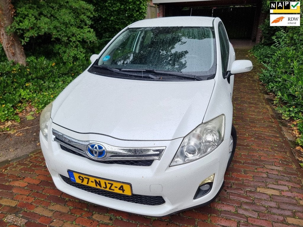 Toyota Auris 1.8 Full Hybrid Aspiration Navi, Euro 5, Gebruikt, 4 cilinders, Wit