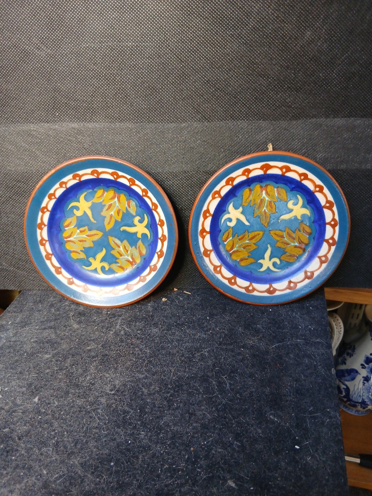 2 aparte wandbordjes gouda plateel, Ophalen