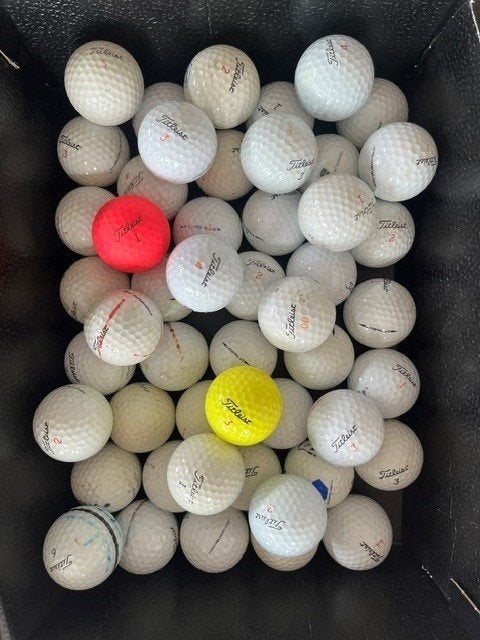 Gebruikte Titleist Mix Golfballen. 50 stuks voor €20,-, Sport en Fitness, Ophalen, Gebruikt, Bal(len), Overige merken