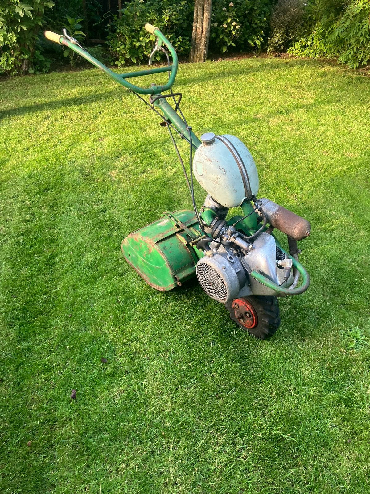 Agria 2100 tuinfrees, Ophalen, Gebruikt