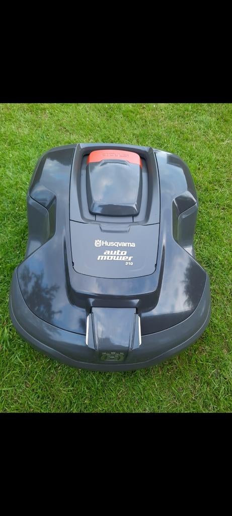 Husqvarna 310 met garantie en evt huisje., Tuin en Terras, Ophalen