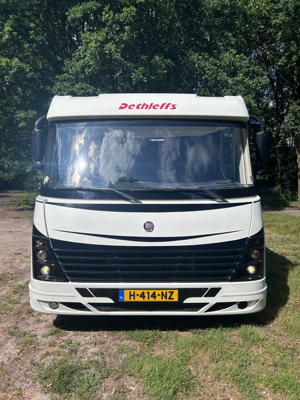 Dethleffs camper 6 persoons /luchtvering/dakairco/trekhaak, Caravans en Kamperen, Integraal, Fiat, Particulier, Koelkast