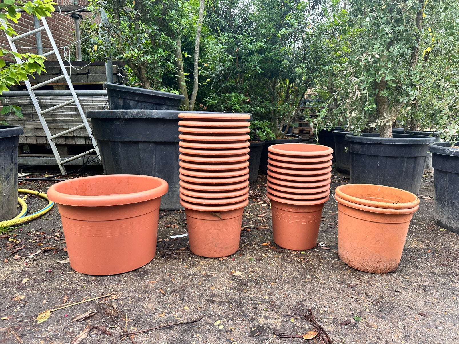 Stevige bloempotten plastic, Tuin en Terras, Bloempotten, Ophalen of Verzenden