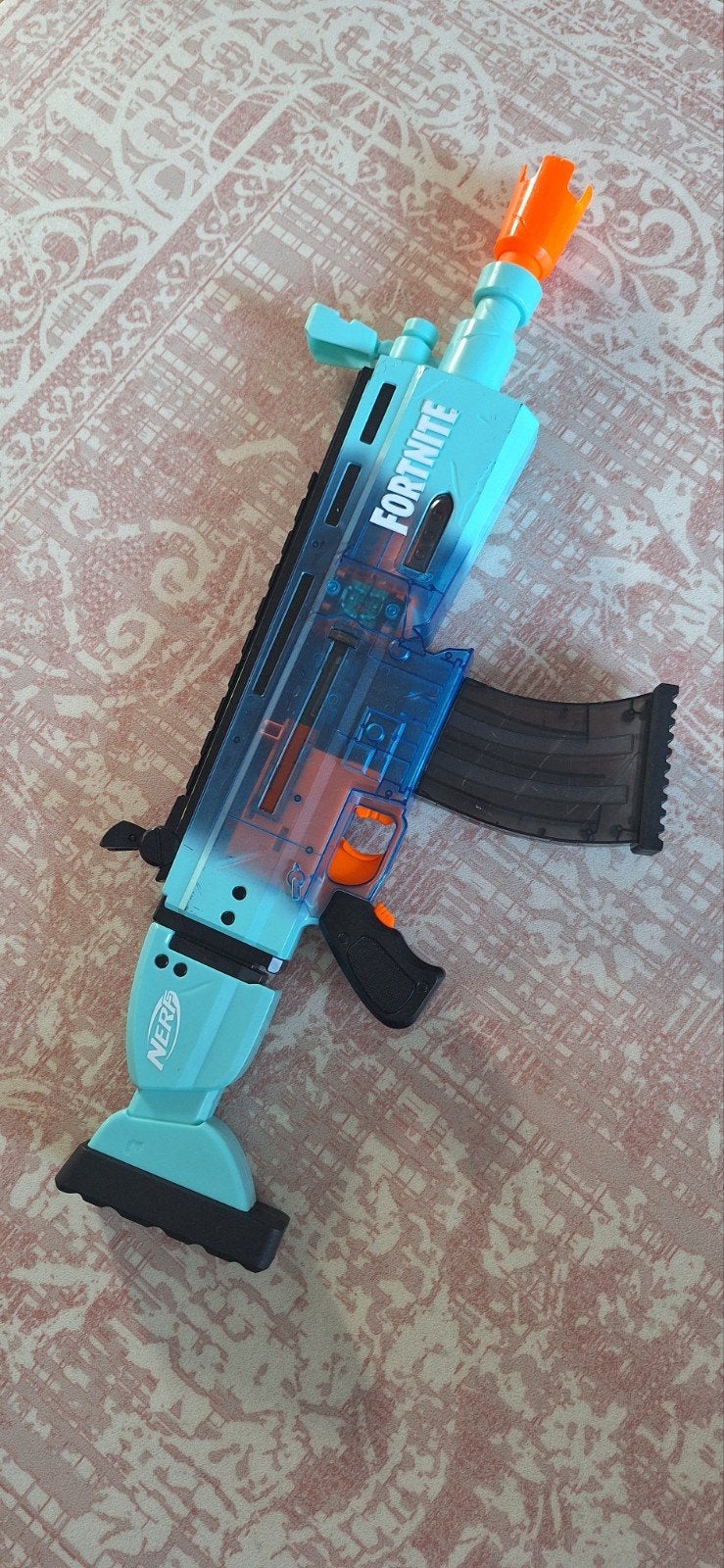 Nerf Fortnite Rippley Skin Limited Edition Blaster, Ophalen of Verzenden, Zo goed als nieuw, Jongen of Meisje