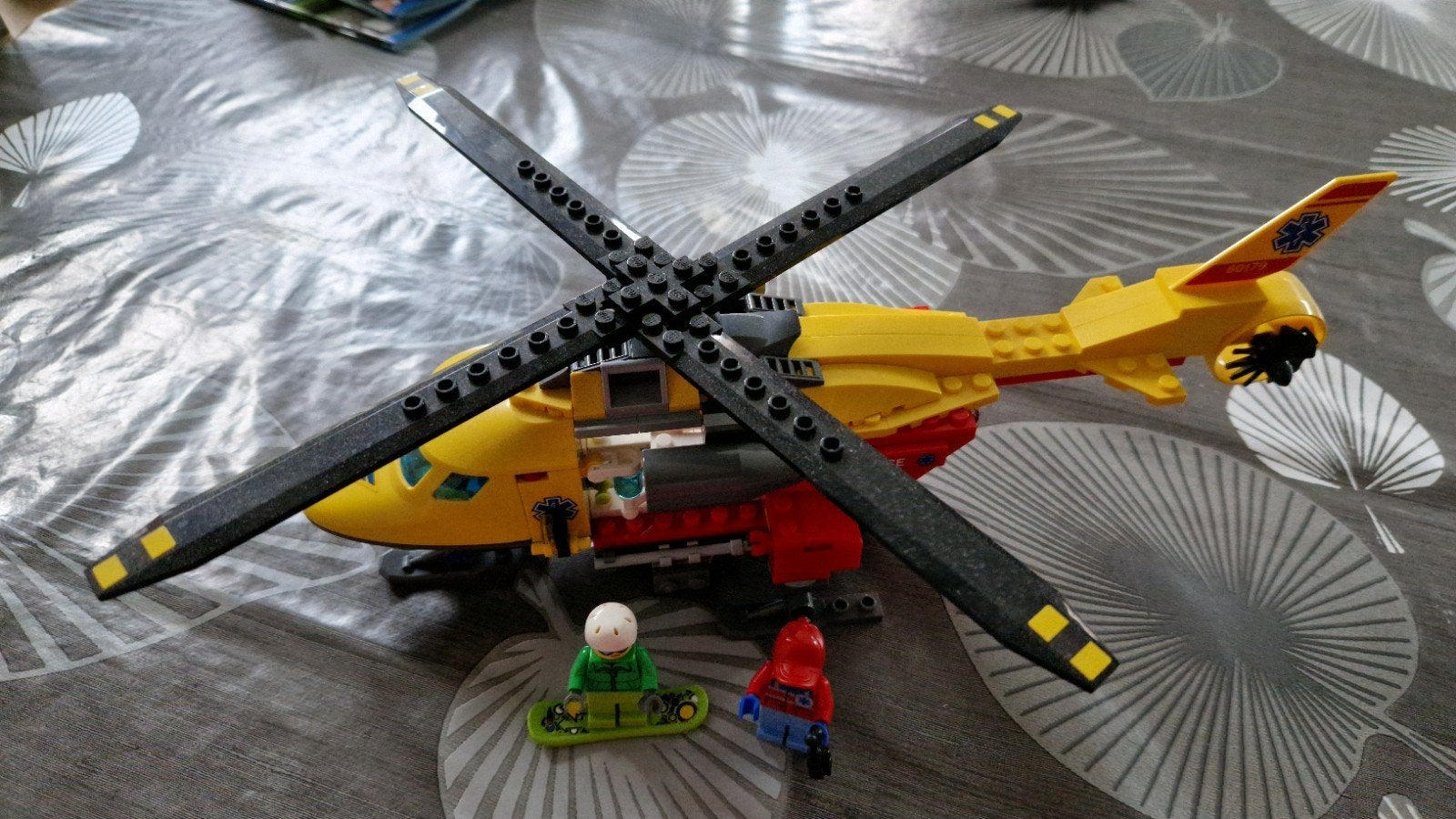 Lego 60179 City Ambulance helikopter, Kinderen en Baby's, City, Lego, Ophalen of Verzenden, Zo goed als nieuw