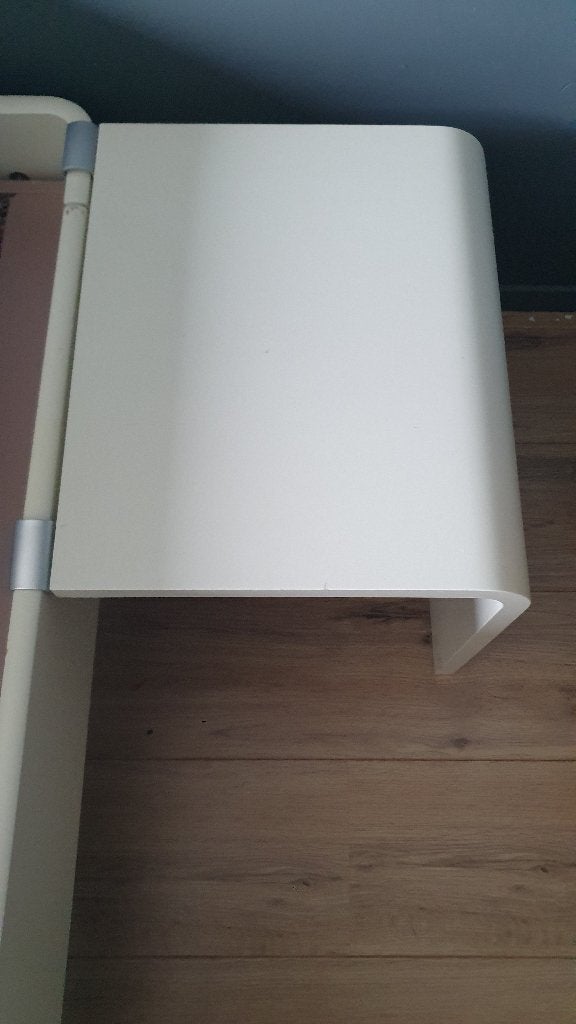 Aanhangtafeltjes/nachtkastjes Auping Auronde, Ophalen, Gebruikt, Minder dan 45 cm