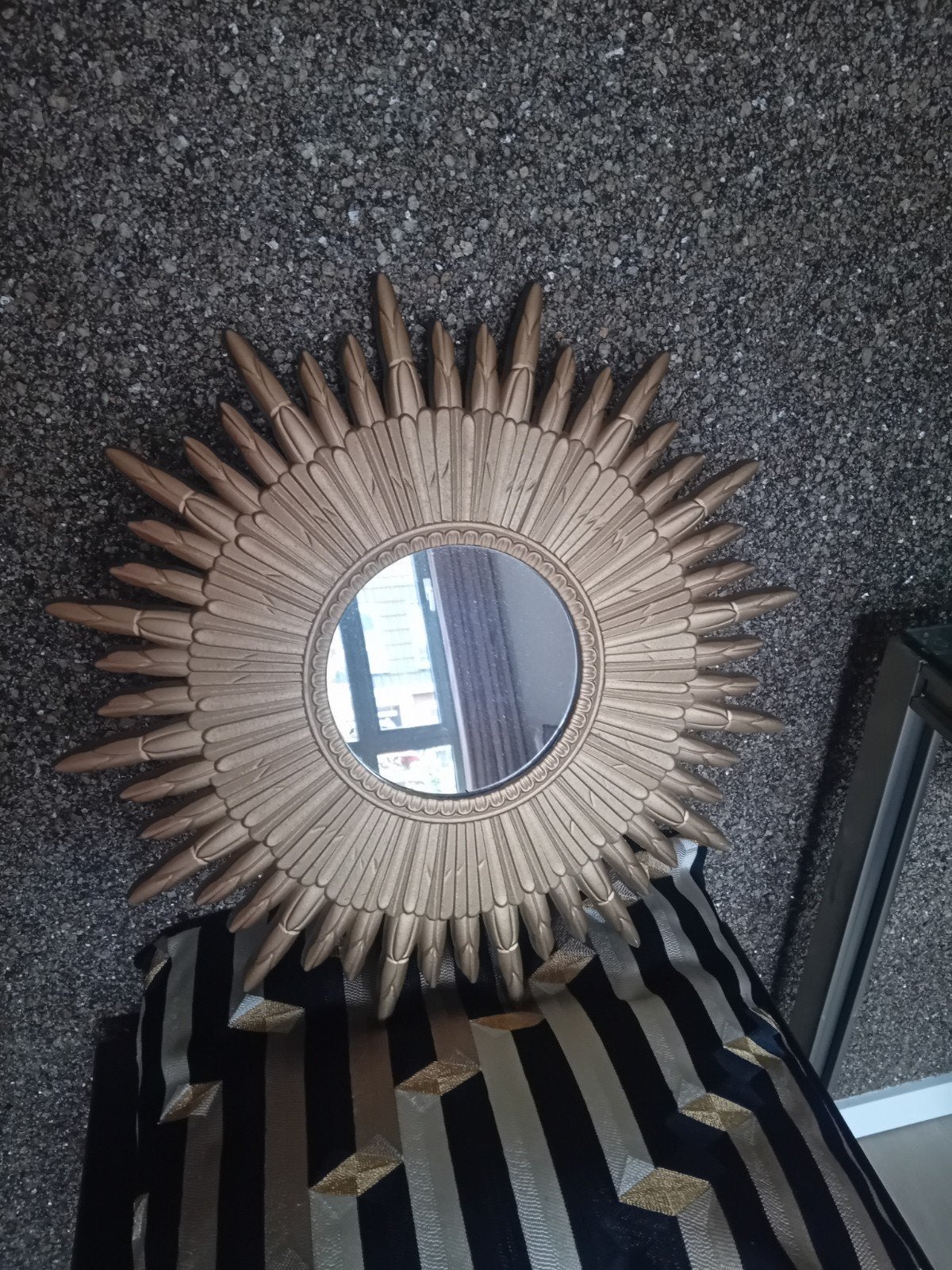 Spiegel, Huis en Inrichting, Woonaccessoires | Spiegels, Ophalen, Minder dan 50 cm, Rond, Zo goed als nieuw