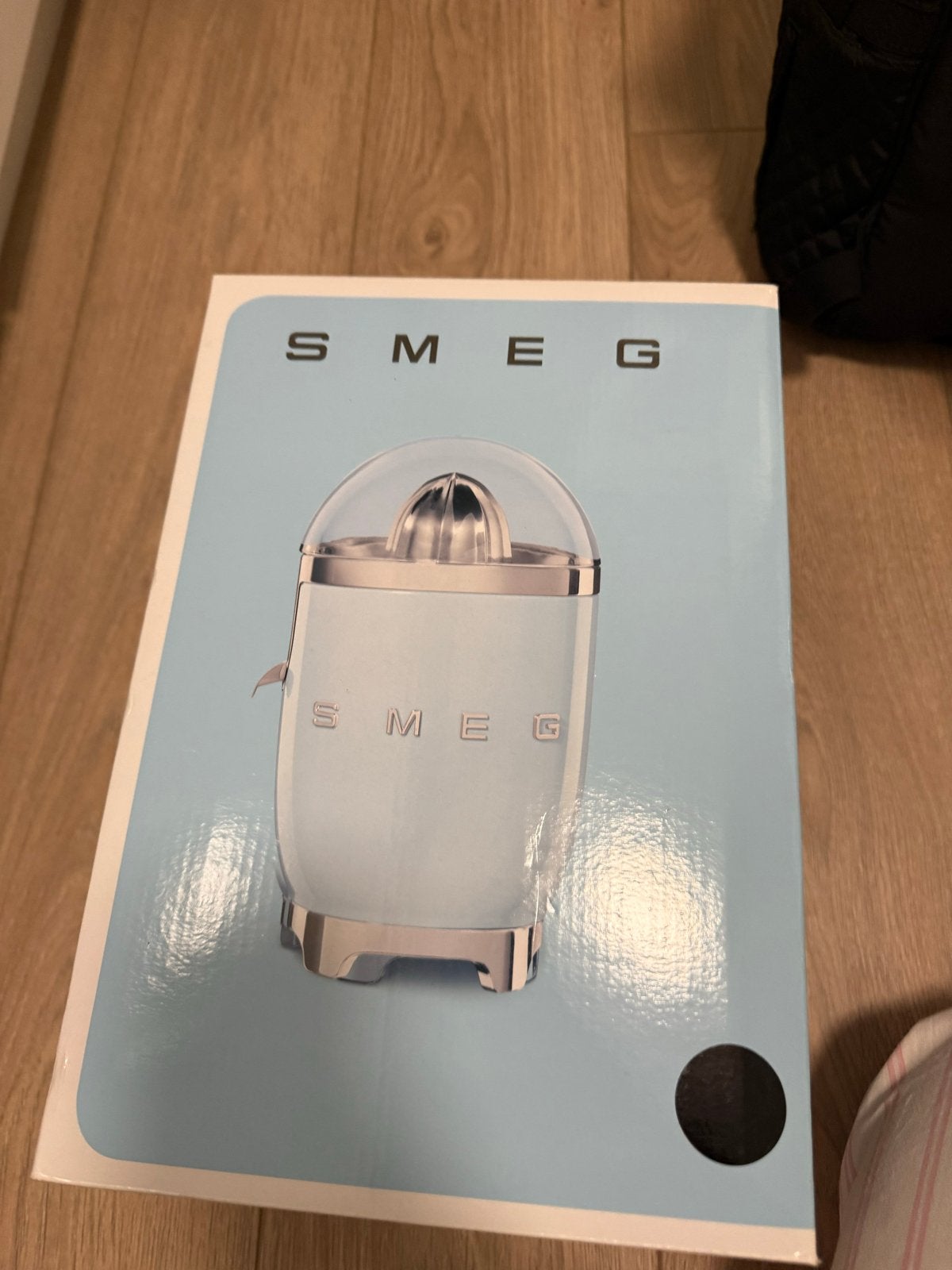 Nieuwe Smeg Citruspers - Ongebruikt in doos, Ophalen of Verzenden, Nieuw, Elektrisch, Citruspers
