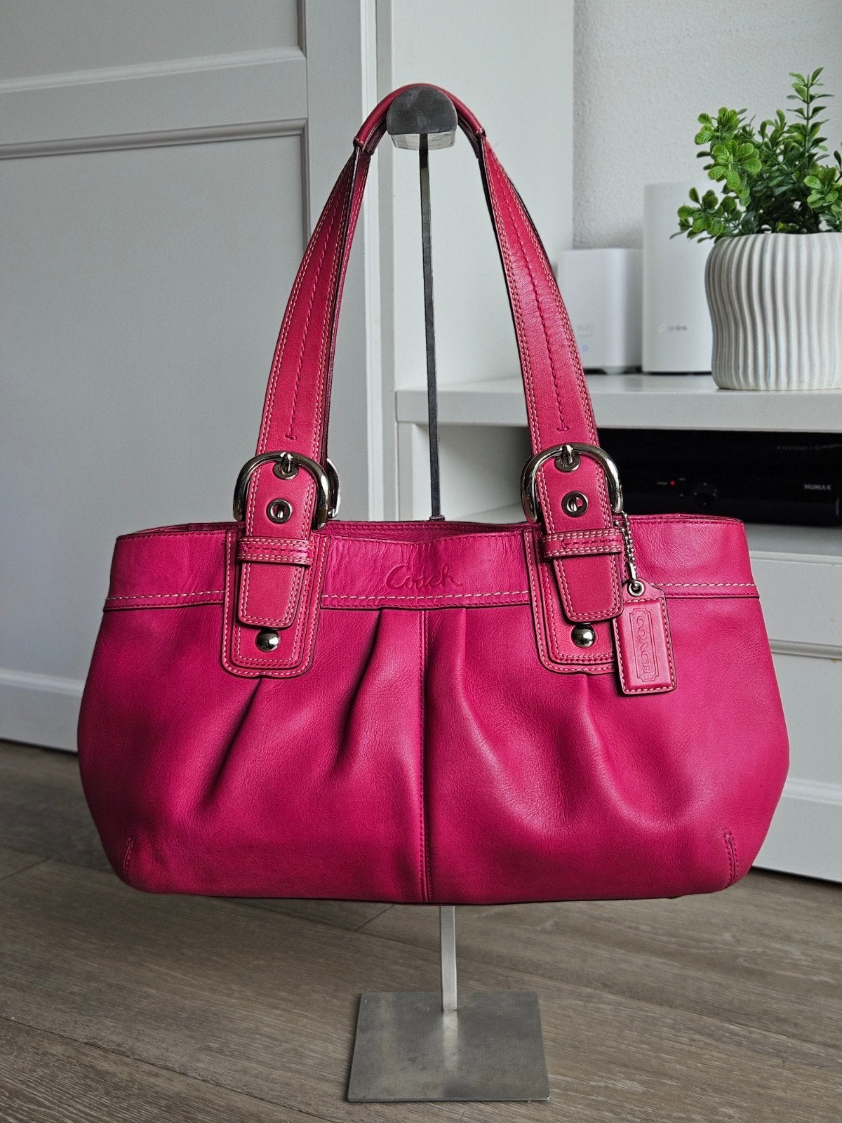 Coach Pleated Soho Handtas Schoudertas Fuchsialeder ZGAN, Ophalen of Verzenden, Zo goed als nieuw, Roze, Handtas