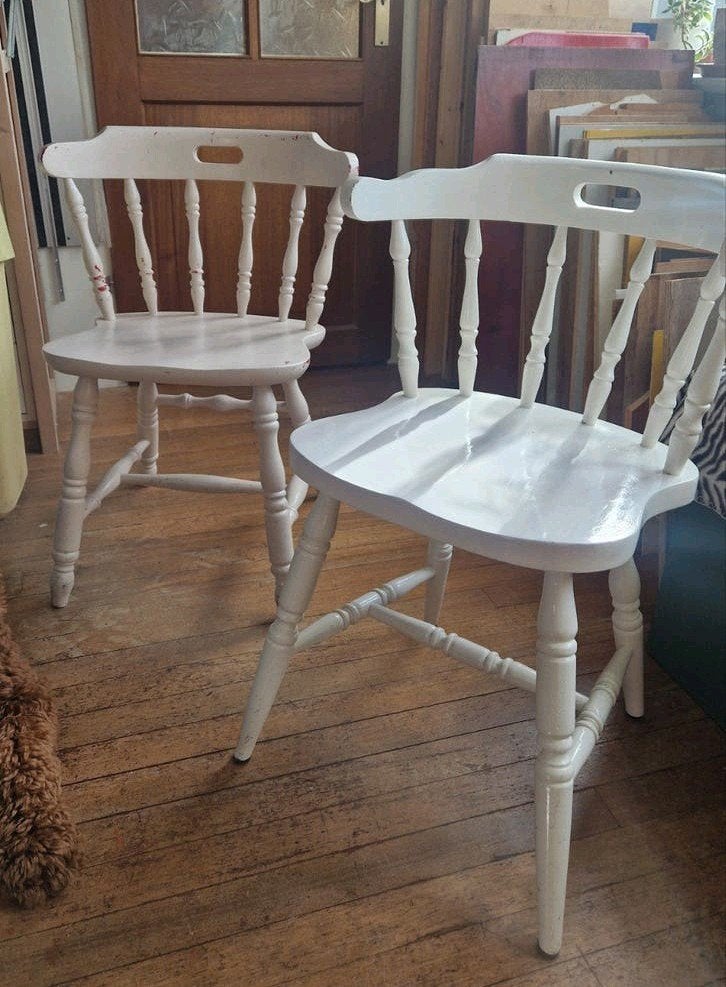 2 witte houten vintage stoelen, Huis en Inrichting, Ophalen, Gebruikt, Twee, Wit