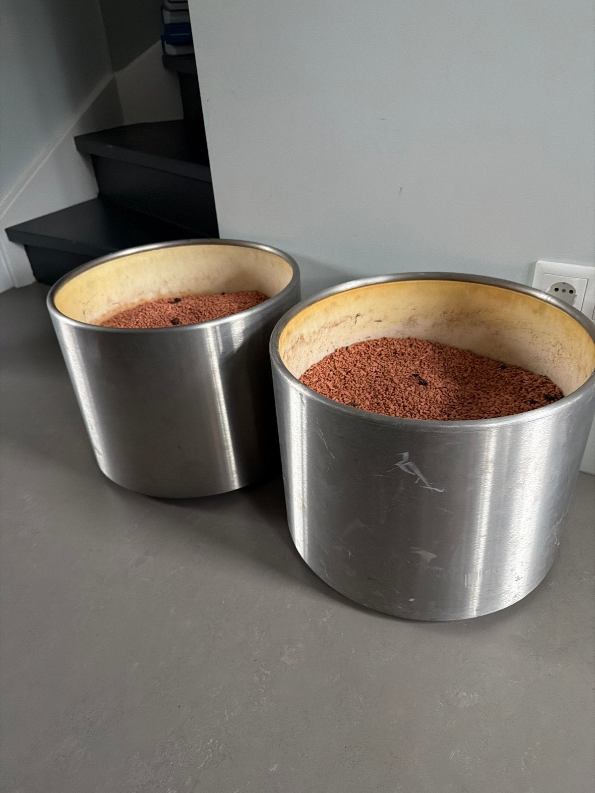 Stijlvolle RVS Bloembakken - Set van 2, Tuin en Terras, Bloembakken en Plantenbakken, Ophalen, Gebruikt, Minder dan 60 cm, Rond