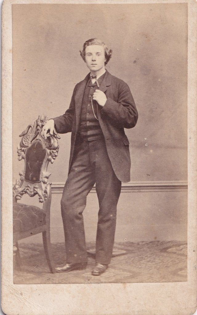 cdv jongeman Den Haag Scheveningen Wollrabe ca 1867, Verzamelen, Gebruikt, Foto, Ophalen of Verzenden, Voor 1940