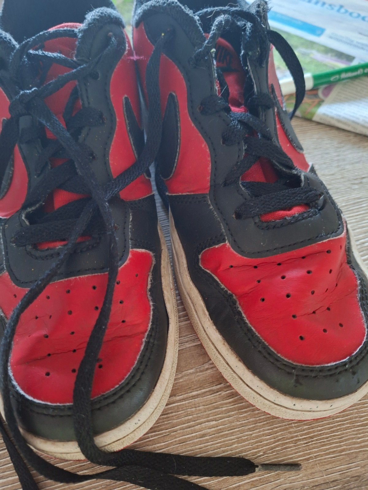 Nike sportschoenen rood/zwart, maat 37.5, Ophalen, Gebruikt, Nike, Jongen of Meisje