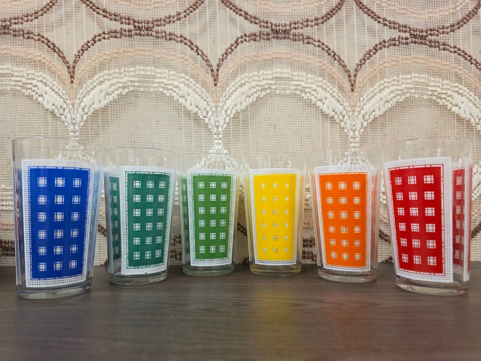 Vintage gekleurde glazen set 6 stuks ruitpatroon, Ophalen of Verzenden, Huis en Inrichting