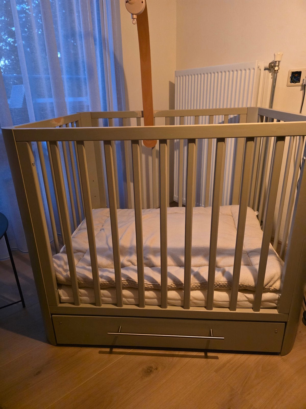 Novi Box Annabel - Sage Groen met Lade, Kinderen en Baby's, Ophalen, Gebruikt