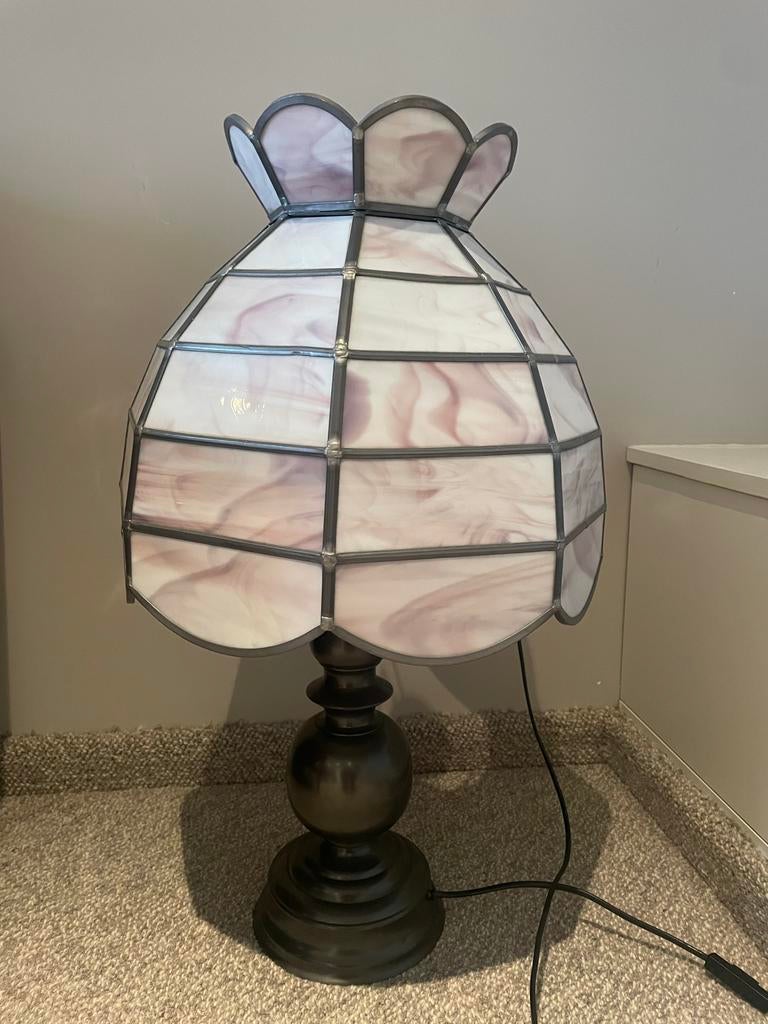 Mooie Tiffany Tafellamp met Tin Voet - 60 cm Hoog, Ophalen