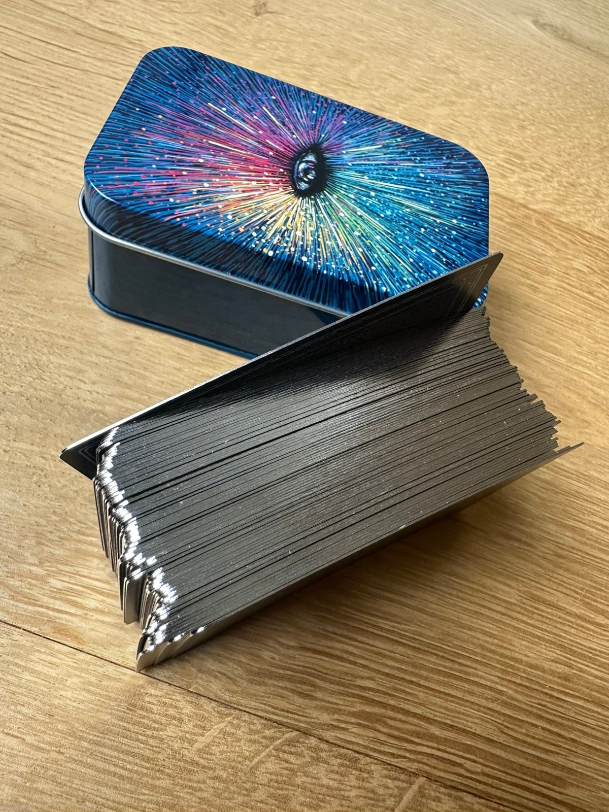 Little Prisma Vision Tarot nieuw!, Boeken, Esoterie en Spiritualiteit, Ophalen of Verzenden, Zo goed als nieuw, Tarot of Kaarten leggen