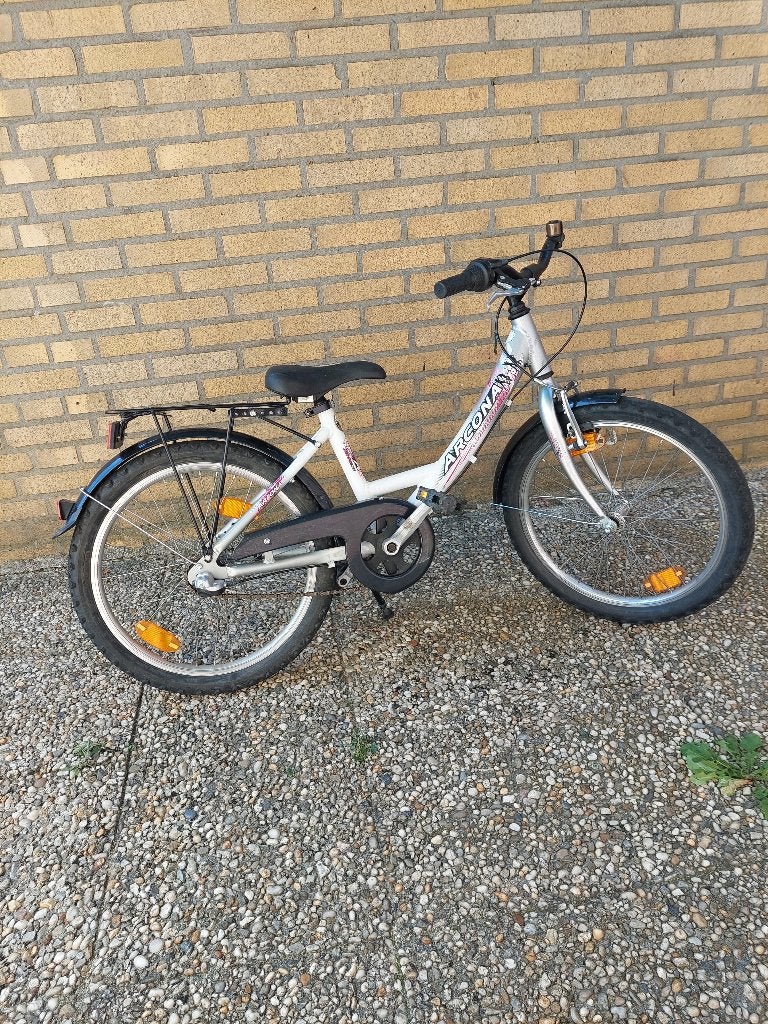 meisjesfiets 20 inch 3 versnellingen, Fietsen en Brommers, Ophalen, Terugtraprem, Gebruikt, Versnellingen